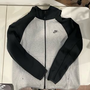 Nike Tech Fleece
